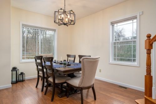 23 Russellville Rd, Montgomery MA 01085-1187 exterior