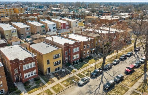 2111 Kenilworth Ave, Forest View IL 60402-1672 exterior