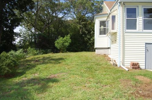 11 Nassau St, Dracut, MA 01826-5758