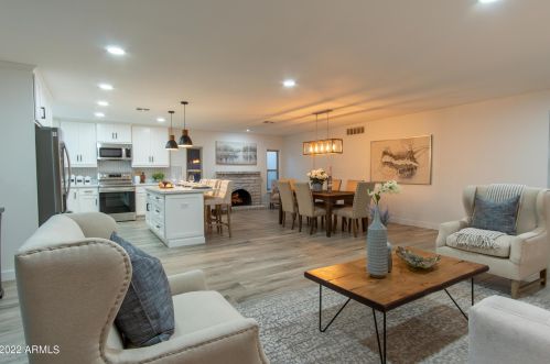 3808 Acoma Dr, Phoenix AZ 85032-4759 exterior