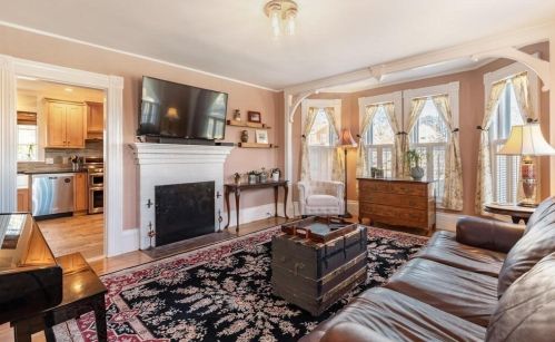 28 Hale St, Beverly MA 01915-2027 exterior