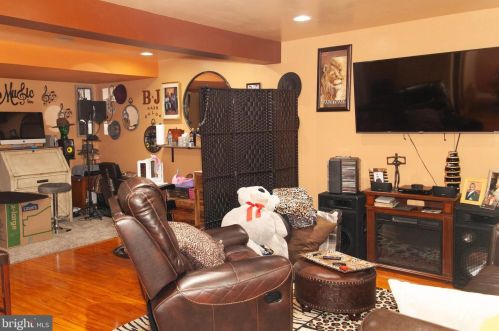 96 Colts Neck Dr, Erial NJ  08081-5616 exterior