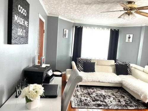 249 Griffin St, Fall River MA 02724-2735 exterior