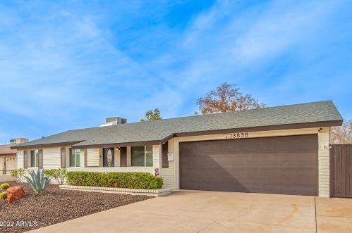 13838 37th Way, Phoenix AZ  85032-5710 exterior