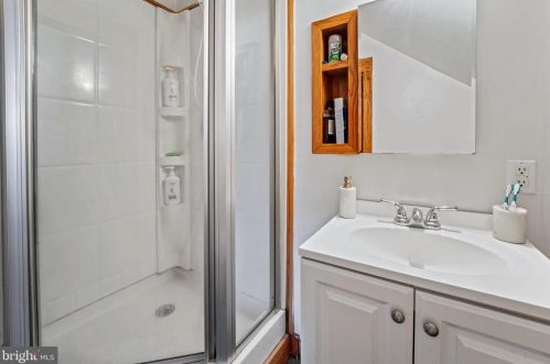 23 Watkins Ave, West Deptford NJ  08096-1235 exterior