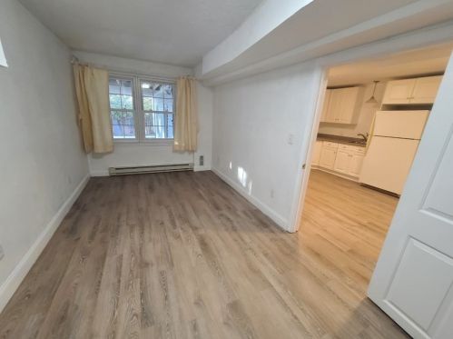 9 Parmenter Rd, Southborough MA exterior