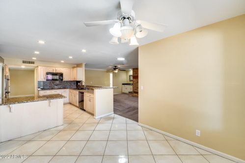 5501 Camelback Rd, Phoenix AZ 85033-1642 exterior