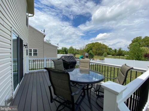 202 Rodney Ave, West Deptford NJ 08096-4109 exterior