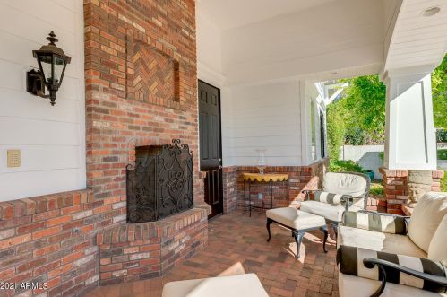 5621 Calle Camelia, Phoenix AZ 85018-4617 exterior