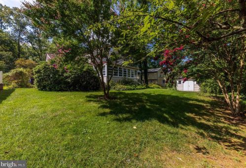 605 Chestnut Ave, West Deptford NJ 08097-1603 exterior