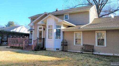 315 12th St, Cresskill NJ  07626-1313 exterior