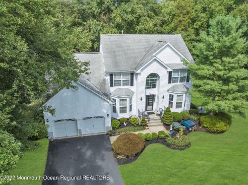 8 Bailey Ct, Jackson Twp NJ  08527-4459 exterior