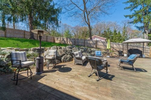 12 Pine St, Peabody, MA 01960-2404