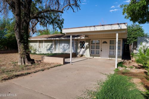 4234 42nd Pl, Phoenix AZ  85018-4290 exterior