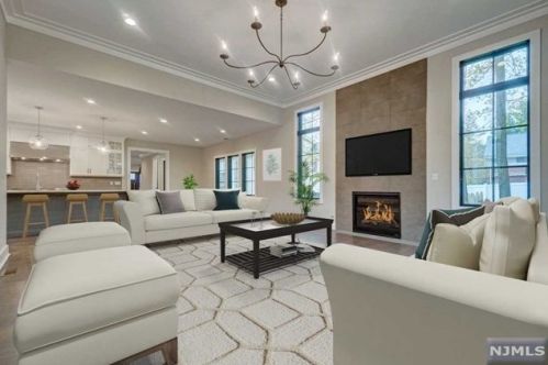 158 Magnolia Ave, Tenafly NJ  07670-1828 exterior