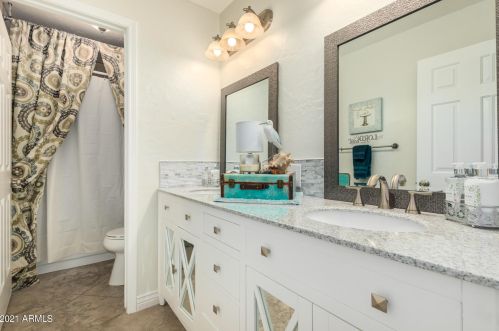 14250 43rd St, Phoenix AZ 85032-3322 exterior