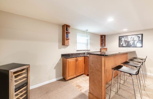 1907 Wenonah Ave, Forest View IL 60402-1666 exterior