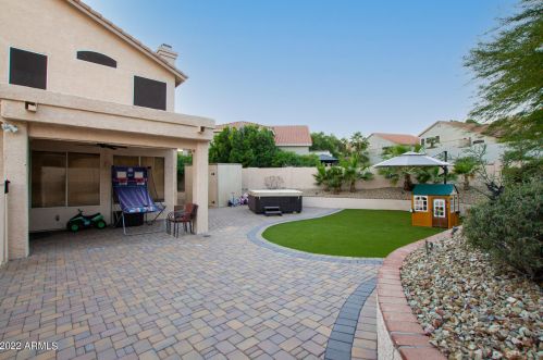 1004 Amberwood Dr, Phoenix AZ  85048-1937 exterior