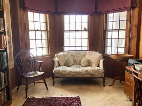 32 Old Farm Rd, Dedham MA 02026-4115 exterior