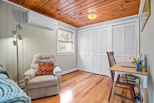 92 Edgewater Dr, Wareham MA 02571-2189 exterior