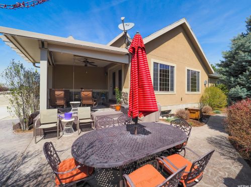 2161 Lorita Way, Sandy UT 84093-6514 exterior