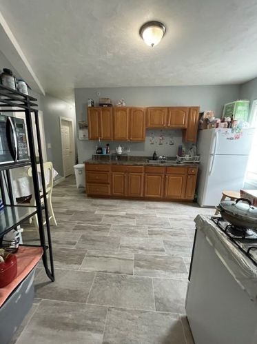 14 Benefit Ter, Worcester MA 01610-1509 exterior