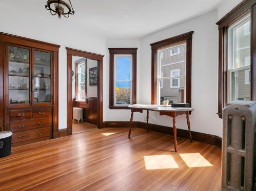 61 Paul Revere Rd, Arlington MA 02476-5729 exterior