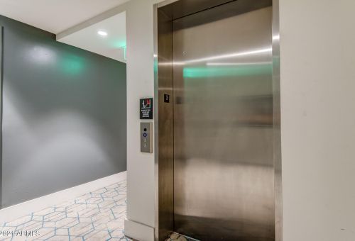 3131 Central Ave, Phoenix AZ  85012-2621 exterior