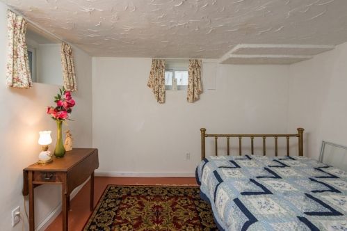 24 Volusia Rd, Hingham MA 02043-3041 exterior