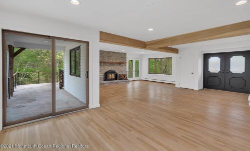 1120 Farmingdale Rd, Jackson Twp NJ  08527-1380 exterior