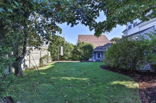 6 Munson Meeting, Chatham MA exterior