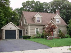 110 Winslow Rd, Newton, MA 02468-1741