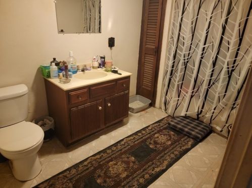 206 Cambridge St, Worcester MA 01603-2343 exterior