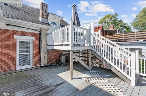 48 Newton Ave, West Deptford NJ 08096-4610 exterior