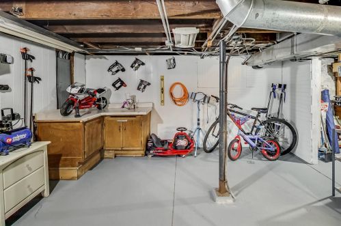 3325 Kenilworth Ave, Forest View IL 60402-1661 exterior