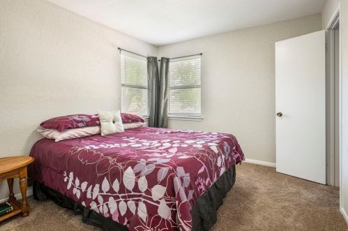 510 Country Vw Ln, Garland TX 75043-5614 exterior