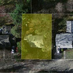 52 Clinton Pl, Newton MA  02459-1141 aerial view