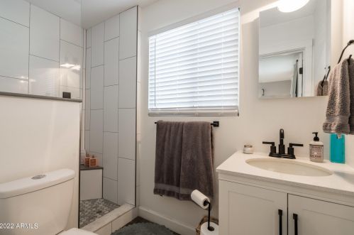 3419 31st St, Phoenix AZ 85016-5072 exterior