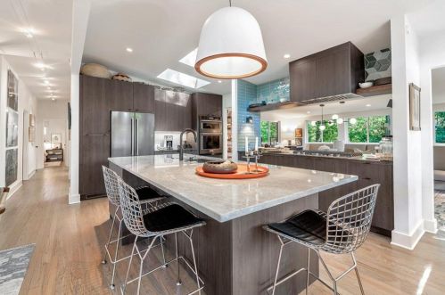 1506 Brook Valley Ln, Atlanta GA  30324-3212 exterior