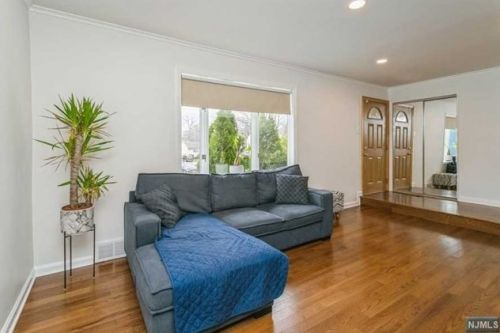 50 Merritt Ave, Cresskill NJ  07626-2420 exterior