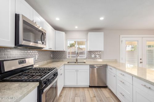 3607 Crocus Dr, Phoenix AZ 85032-5420 exterior