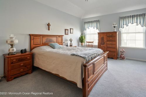 11 Manchester Ct, Jackson Twp NJ 08527-3972 exterior