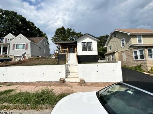 20 Campbell Ave, Belleville, NJ 07109-2828