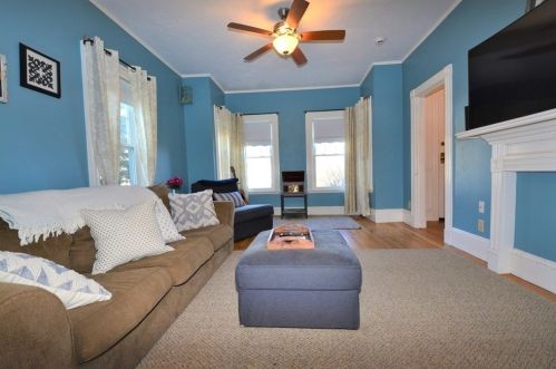 112 Bates Ave, Quincy MA 02169-1508 exterior