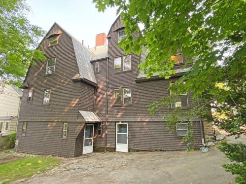 117 Mount Vernon St, Newton MA 02465-2559 exterior