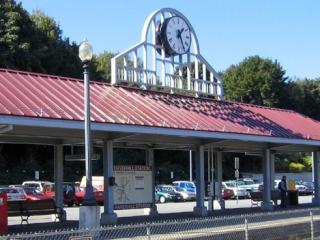 2 Locust St, Haverhill MA  01830-5618 exterior