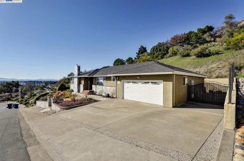 1476 Regent Dr, San Leandro, CA 94577-5320