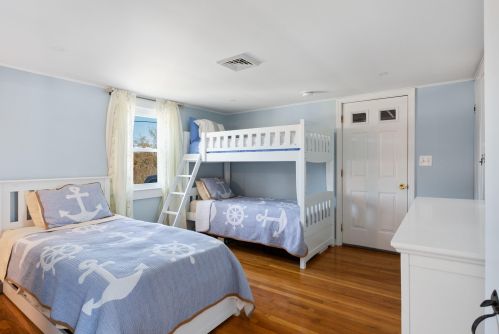 115 Seagull Rd, Chatham MA  02633-2562 exterior