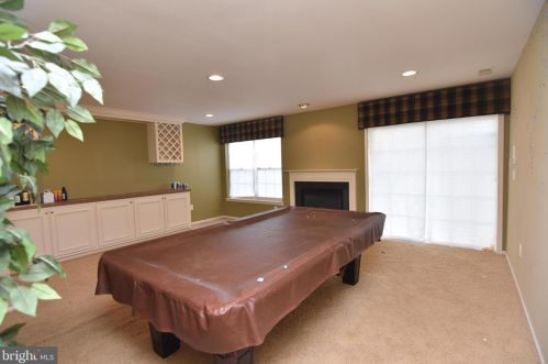 35 Highgrove Ct, West Deptford NJ 08086-3814 exterior