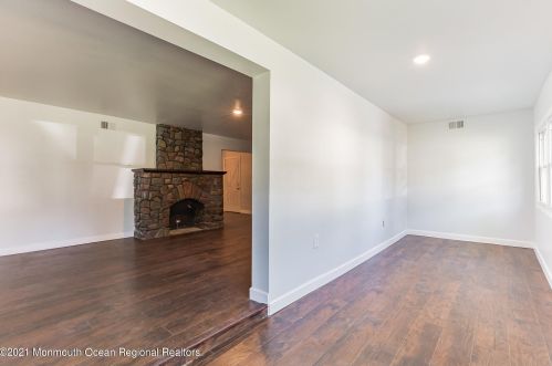 720 Carter Ave, West Deptford NJ  08096-1468 exterior